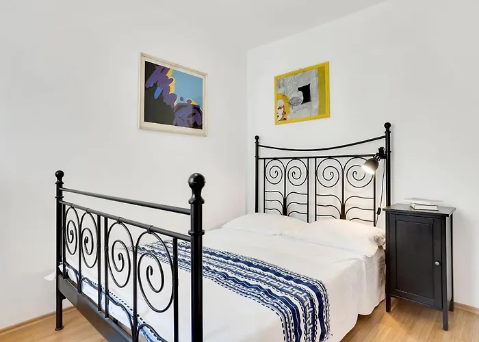 Adriana * إيزولا